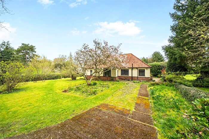 4 Bedroom Bungalow For Sale In North End Lane, Downe, BR6