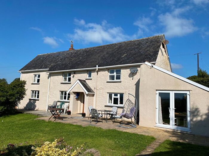 3 Bedroom Farmhouse To Rent In Winkleigh, Devon, EX19