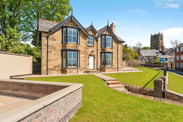 5 Bedroom Detached House For Sale In Clayton Road, Mold, Flintshire, CH7