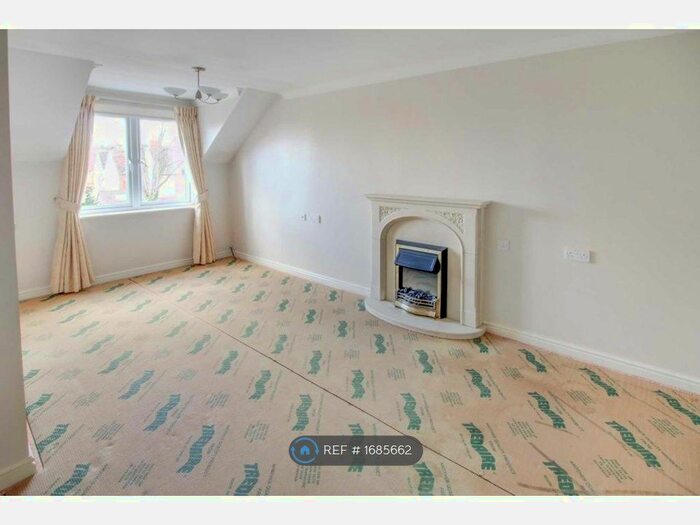 1 Bedroom Flat To Rent In Milward Court, Reading, RG2
