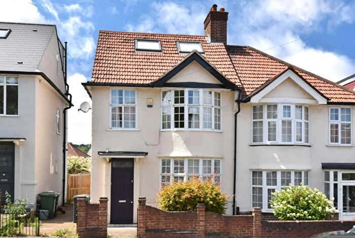 5 Bedroom Semi-Detached House To Rent In Bexhill Road, SE4