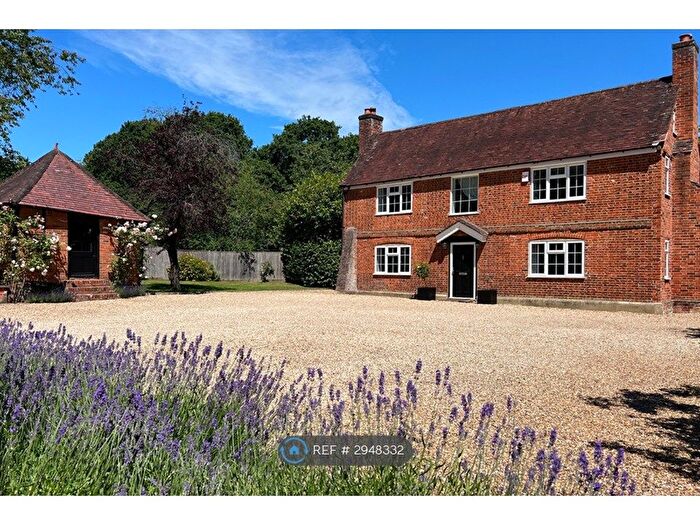 5 Bedroom Detached House To Rent In South Farm Lane, Bagshot, GU19