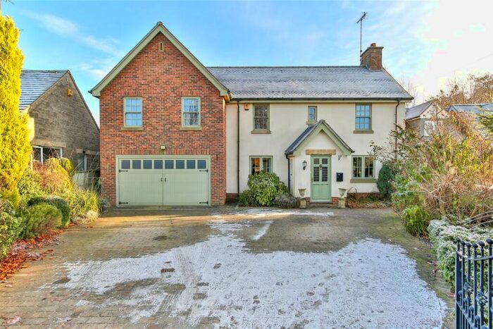 4 Bedroom Detached House For Sale In Narrowleys Lane, Ashover, S45