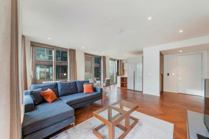 2 Bedroom Flat To Rent In Capital Building, Embassy Gardens, London, SW11