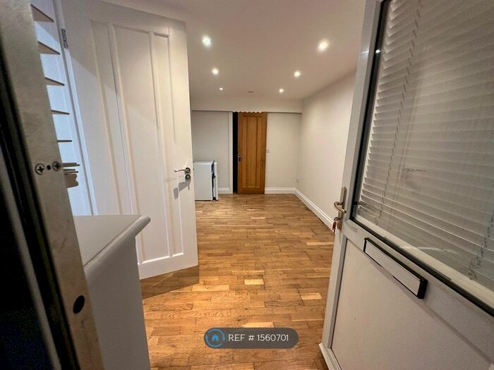 Studio To Rent In Gunnersbury Avenue, London, W5