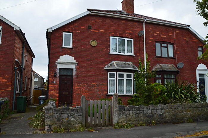 3 Bedroom Semi-Detached House To Rent In Chesham Road North, BS22