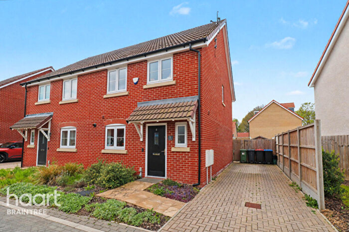 3 Bedroom Semi Detached House For Sale In Baron Way, Halstead, CO9