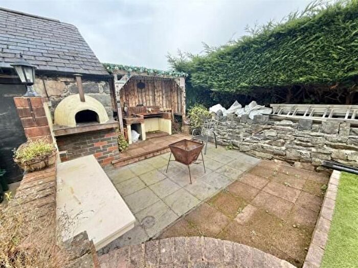 2 Bedroom Semi-Detached House For Sale In Trefriw, LL27