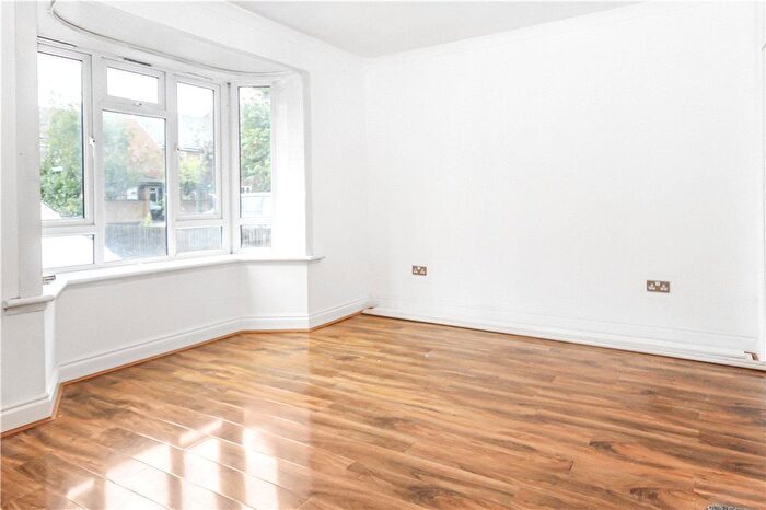 3 Bedroom Terraced House To Rent In Carisbrooke Road, Mitcham, CR4