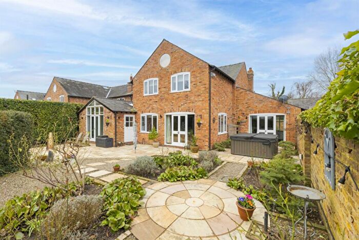 5 Bedroom Semi Detached House For Sale In Barn Conversion Ridley, Tarporley., CW6
