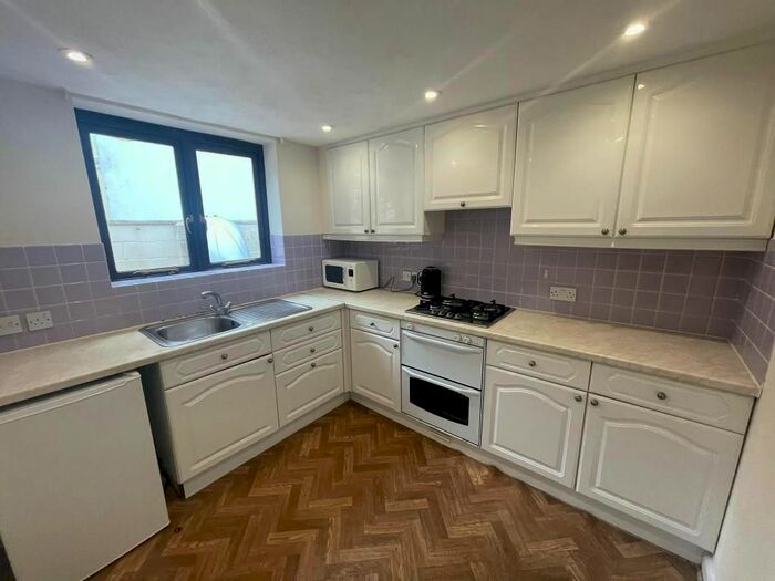1 Bedroom Flat To Rent In Portland Road, Hove, East Sussex, BN3