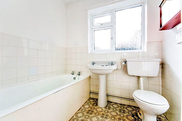 2 Bedroom Detached Bungalow For Sale In Daniels Crescent, Long Sutton, Spalding, PE12