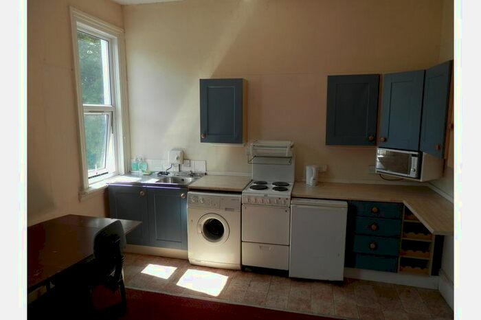 1 Bedroom Flat To Rent In Upland Road, Selly Park, Birmingham, B29