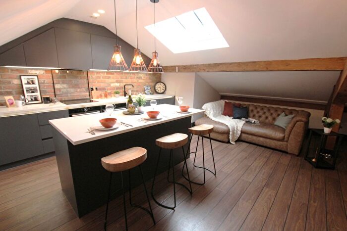 1 Bedroom Flat To Rent In Portland Street, Manchester, M1