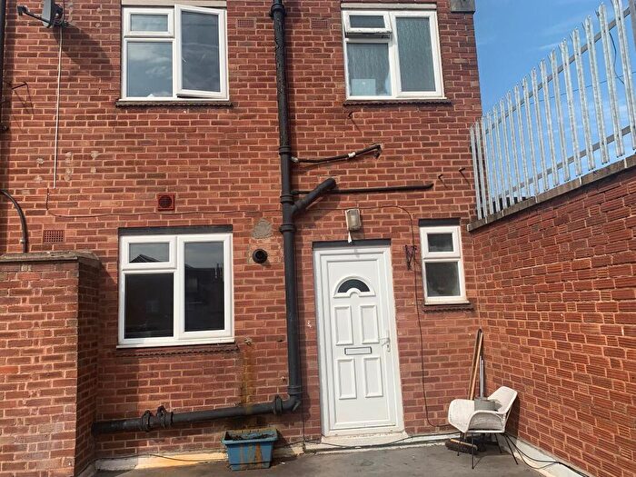 2 Bedroom Flat To Rent In Alcester Road South, Kings Heath, B14
