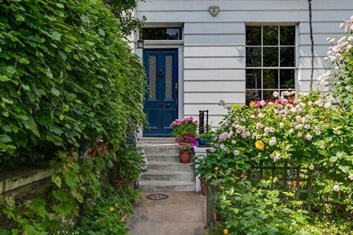 1 Bedroom Flat To Rent In Gloucester Crescent, Regents Park, NW1