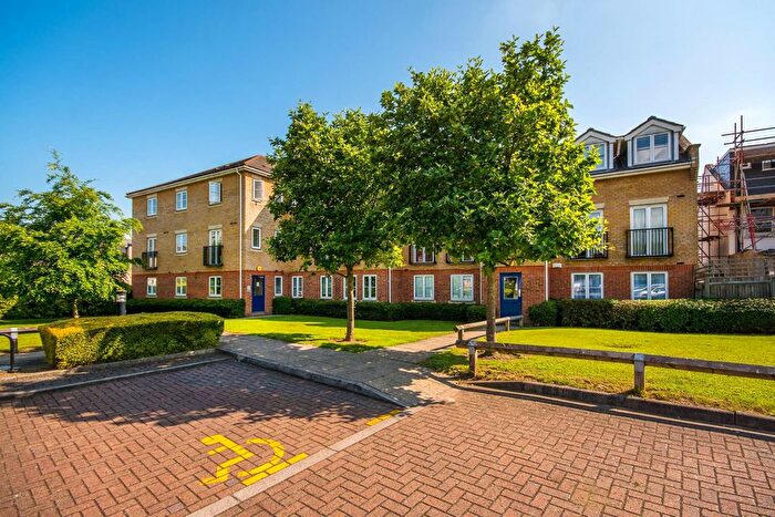 2 Bedroom Flat To Rent In Whitstable Place, Croydon, CR0