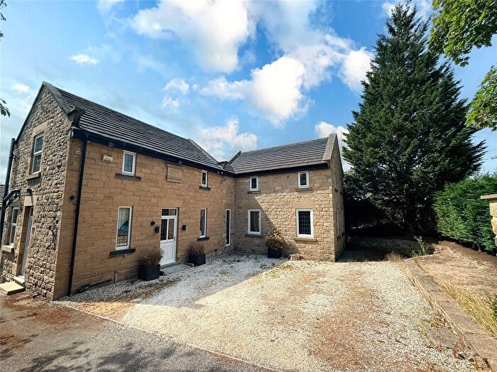 3 Bedroom Detached House For Sale In Kingwell Road, Worsborough, Barnsley, S70