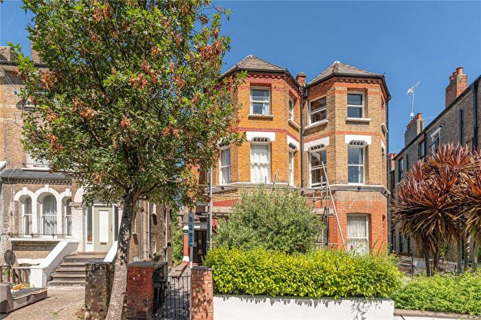2 Bedroom Apartment To Rent In Anson Road, London, N7