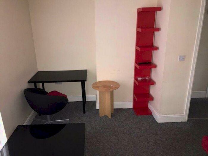 1 Bedroom Apartment To Rent In Junction Street, DE1