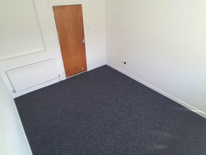 1 Bedroom Flat To Rent In Carlton Terrace, Mount Pleasant, Swansea, SA1