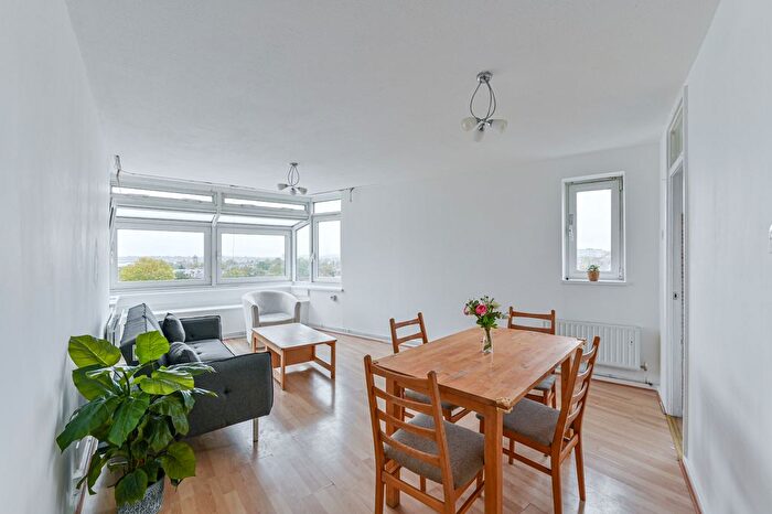 1 Bedroom Flat To Rent In Belgravia House, London, SW4