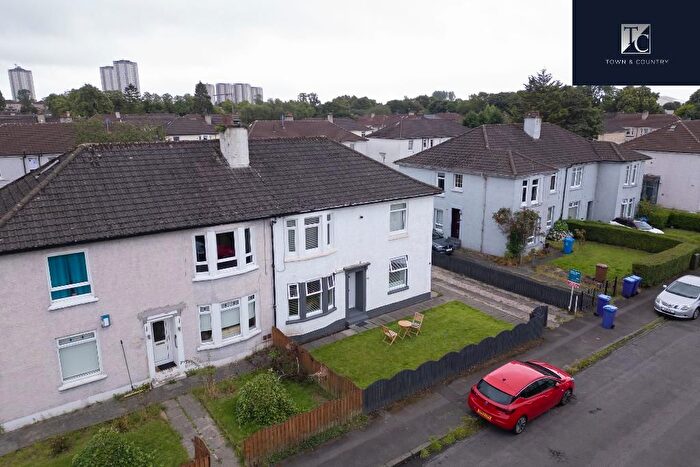 2 Bedroom Flat For Sale In Carlibar Avenue, Knightswood, Glasgow, G13