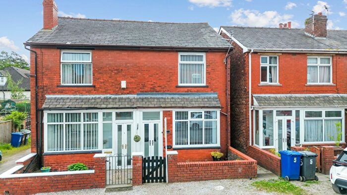 2 Bedroom Semi-Detached House For Sale In Ashland Avenue, Ashton-In-Makerfield, WN4
