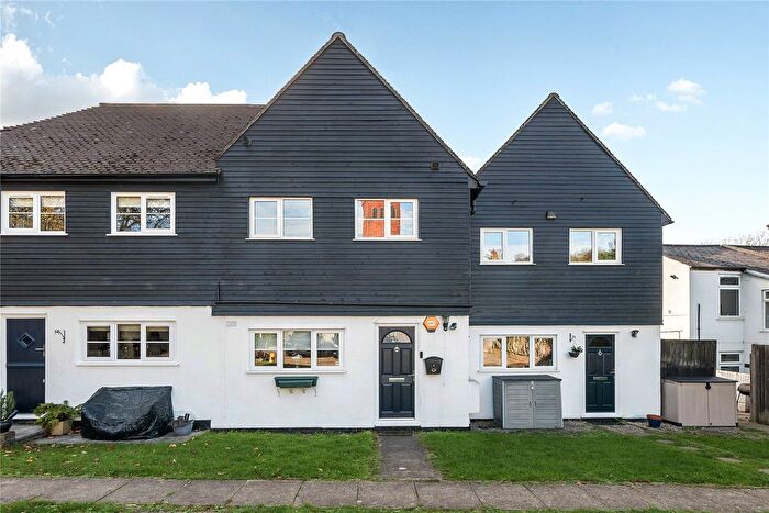 1 Bedroom Terraced House For Sale In Kent Road, St. Mary Cray, Orpington, BR5