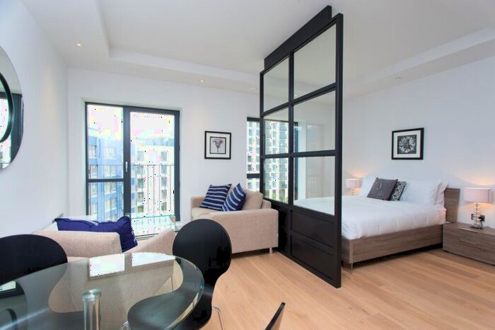 Flat To Rent In Hope Street, London City Island, Canning Town, London, E14