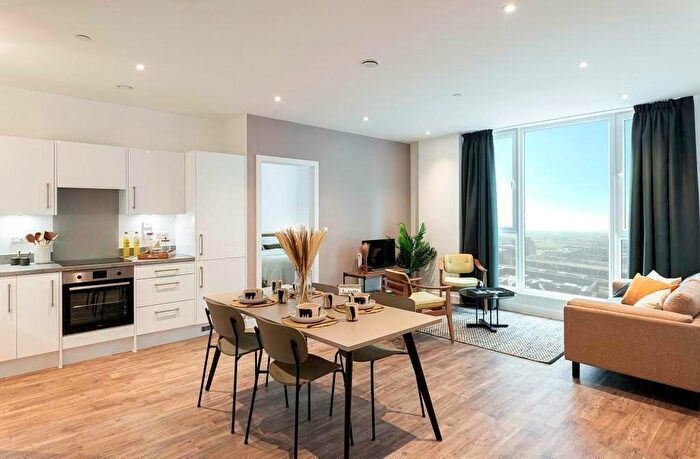 2 Bedroom Apartment To Rent In Apartment The Almere Avebury Boulevard, Milton Keynes, Buckinghamshire, MK9