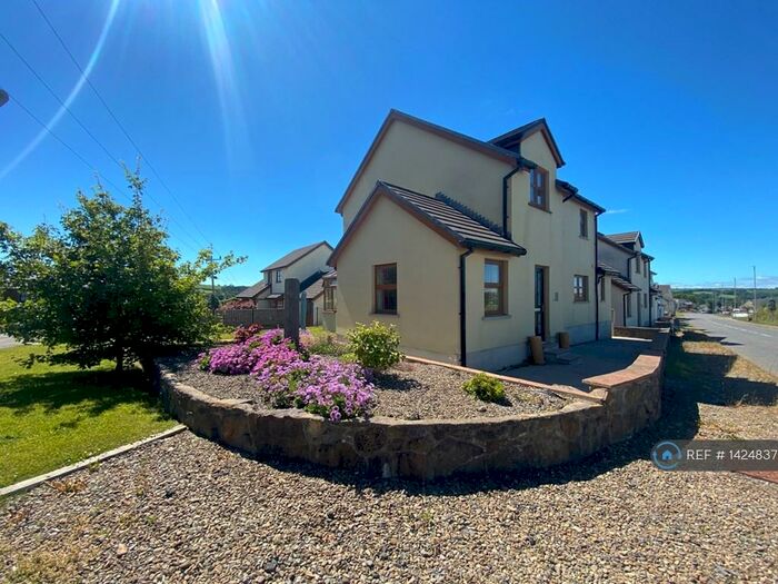 4 Bedroom Detached House To Rent In Spring Gardens, Whitland, SA34