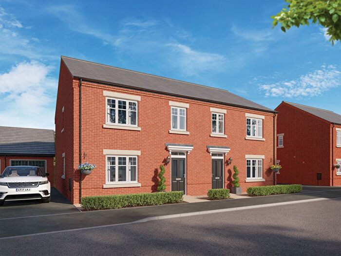 4 Bedroom Semi-Detached House For Sale In Ramsey Road, Huntingdon, PE26