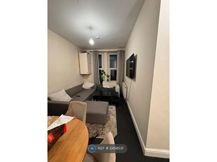 2 Bedroom Flat To Rent In Archway Road, London, N6