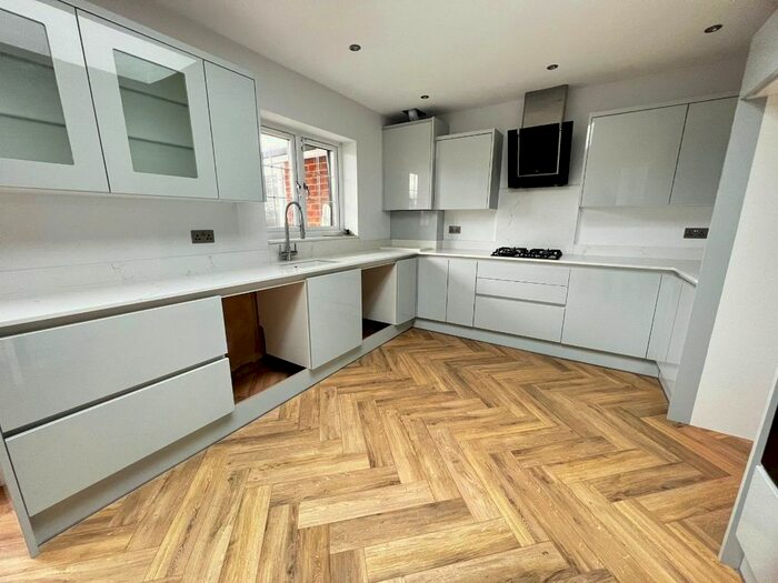 3 Bedroom Terraced House To Rent In Northfield Road, Enfield, EN3