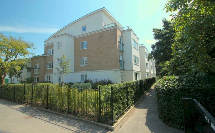 1 Bedroom Apartment For Sale In Highview Court, Wortley Road, Highcliffe, Christchurch, Dorset, BH23