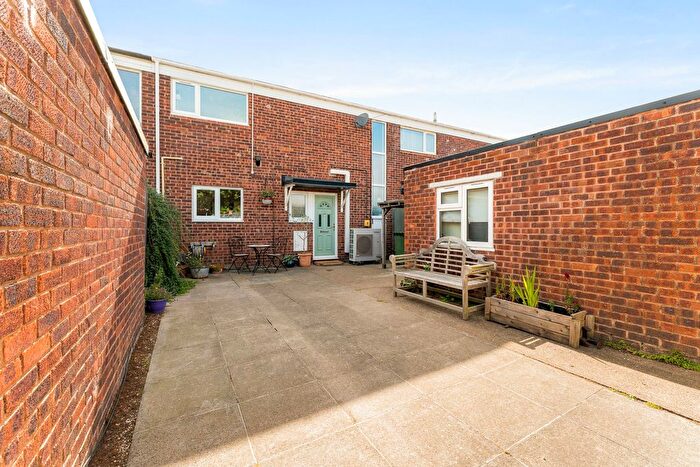 3 Bedroom Terraced House For Sale In Ashmuir Close, Blacon, CH1