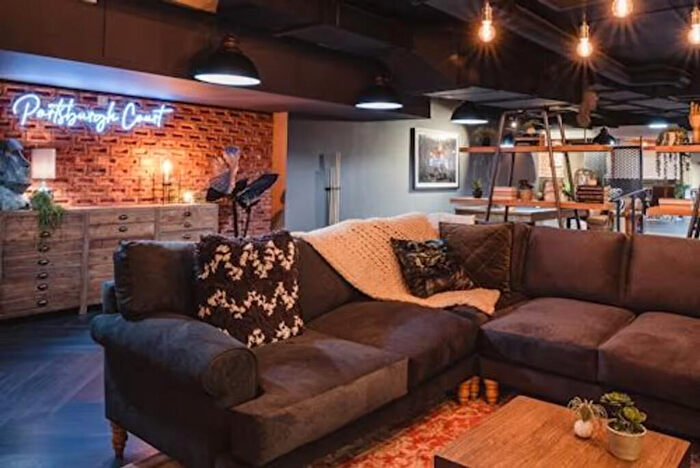 1 Bedroom Private Hall To Rent In Lady Lawson Street, EH3