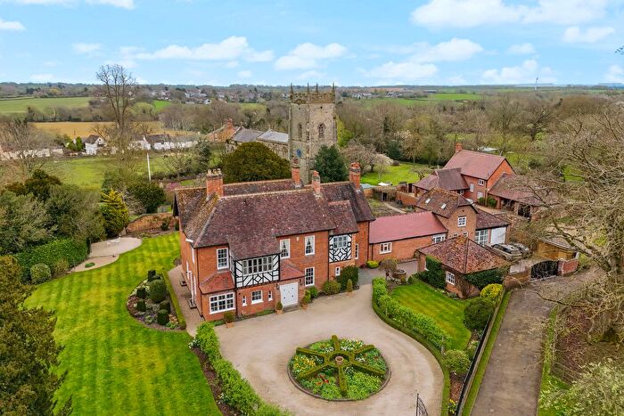 7 Bedroom Country House For Sale In Claybrooke Parva, Lutterworth, Leicestershire, LE17