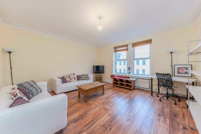 2 Bedroom Flat To Rent In Balham High Road, Balham, SW12