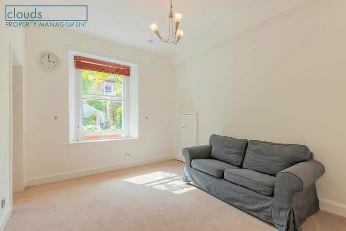 1 Bedroom Flat To Rent In Avondale Place, Edinburgh, EH3