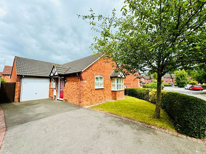 2 Bedroom Bungalow To Rent In Montgomery Road, Whitnash, CV31