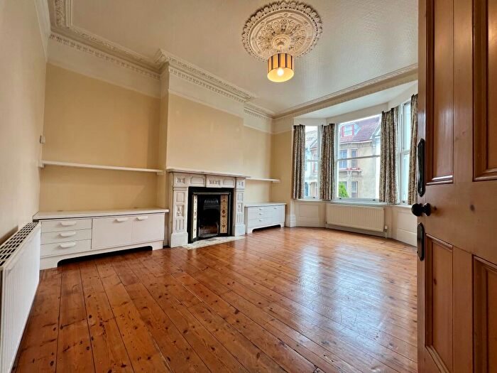 1 Bedroom Flat To Rent In York Villas, Brighton, BN1