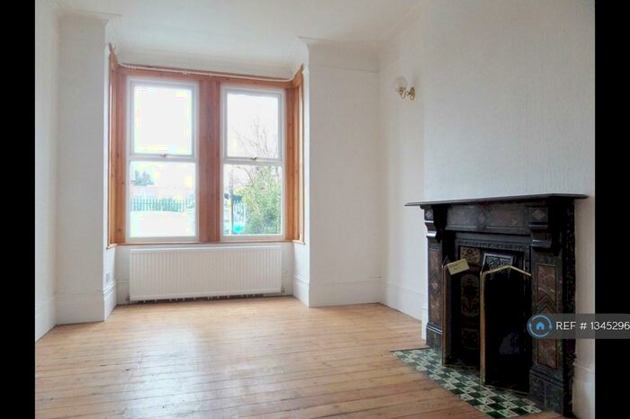 3 Bedroom Terraced House To Rent In Torridon Road, London, SE6