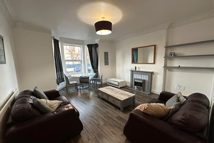 2 Bedroom Apartment To Rent In Laburnum Grove, Beeston, NG9