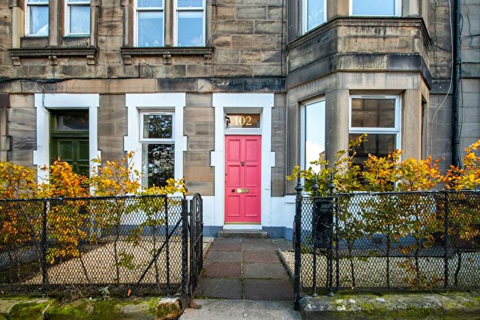 2 Bedroom Flat For Sale In East Claremont Street, New Town, Edinburgh, EH7