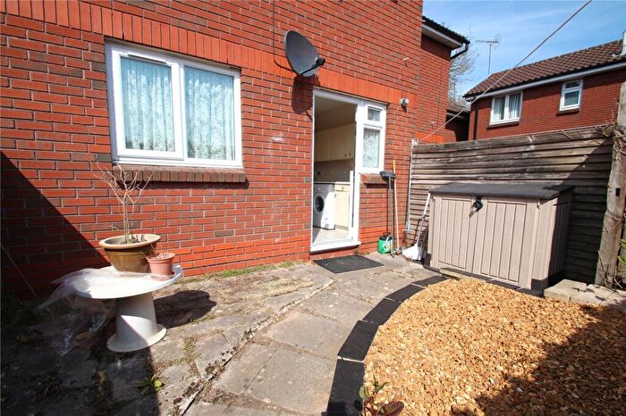 1 Bedroom Maisonette To Rent In Flaxfield Court, Basingstoke, RG21