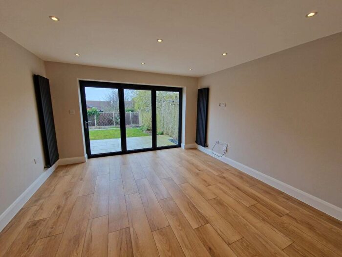 2 Bedroom Semi-Detached House To Rent In Mill Hill Road, Bingham, Nottingham, Nottinghamshire, NG13