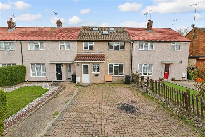 4 Bedroom Terraced House For Sale In Boult Road, Basildon, Essex, SS15