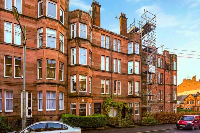 2 Bedroom Flat To Rent In Flat /, Underwood Street, Shawlands, Glasgow, G41